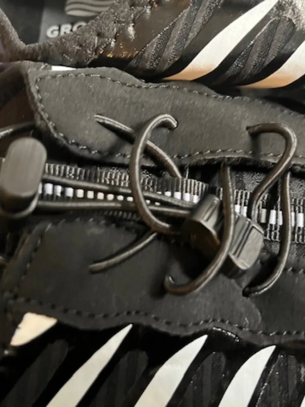 GROUNDED FOOTWEAR  UNISEX BLACK  M 9.5  W 11 - Picture 2 of 7